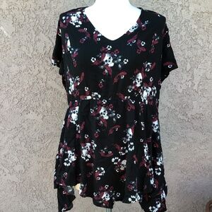 Torrid Skull and Flowers Challis Top